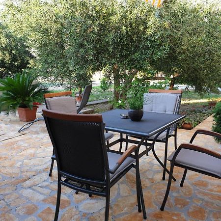 Apartment Mira Trogir Exterior photo