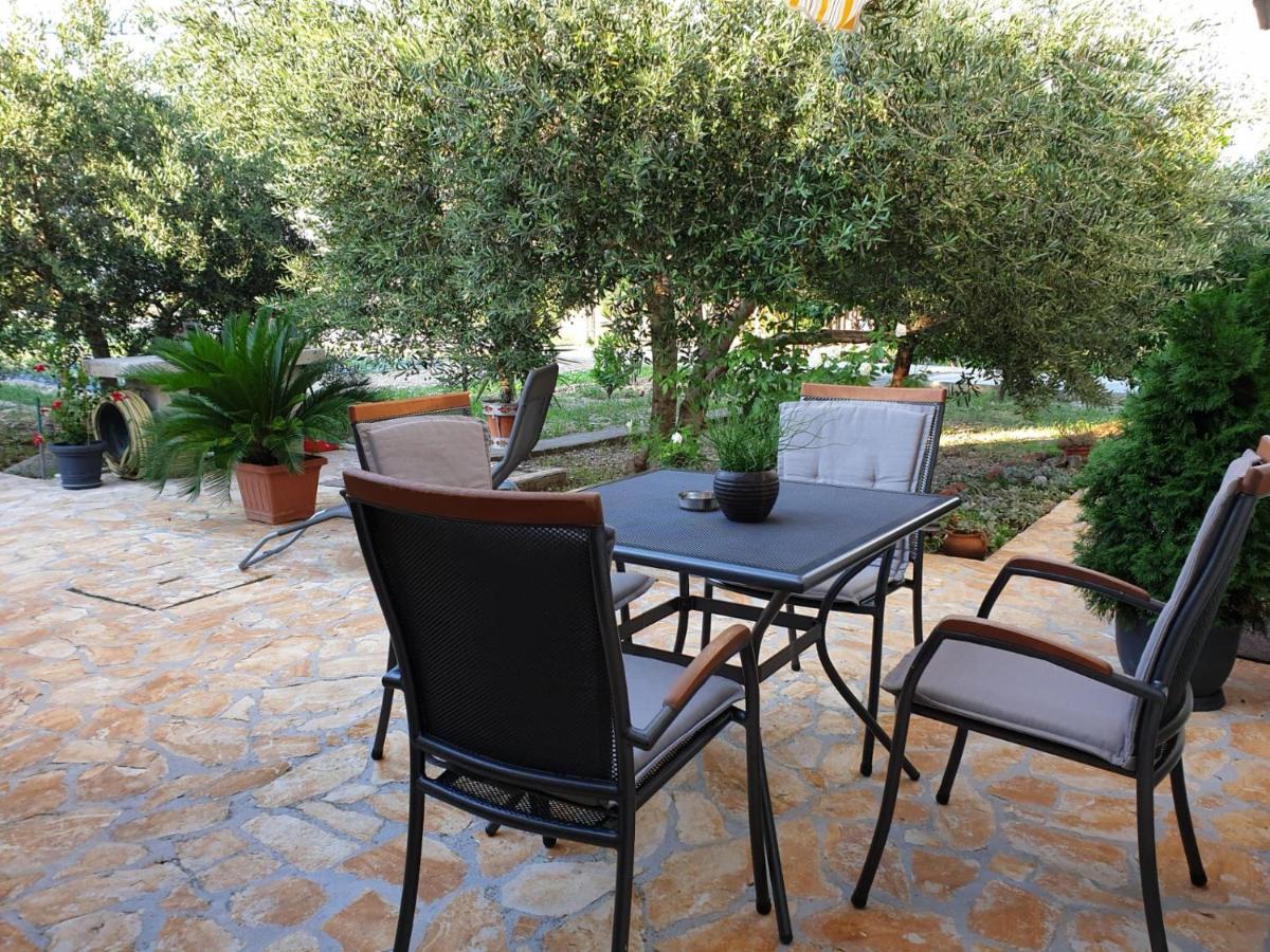 Apartment Mira Trogir Exterior photo